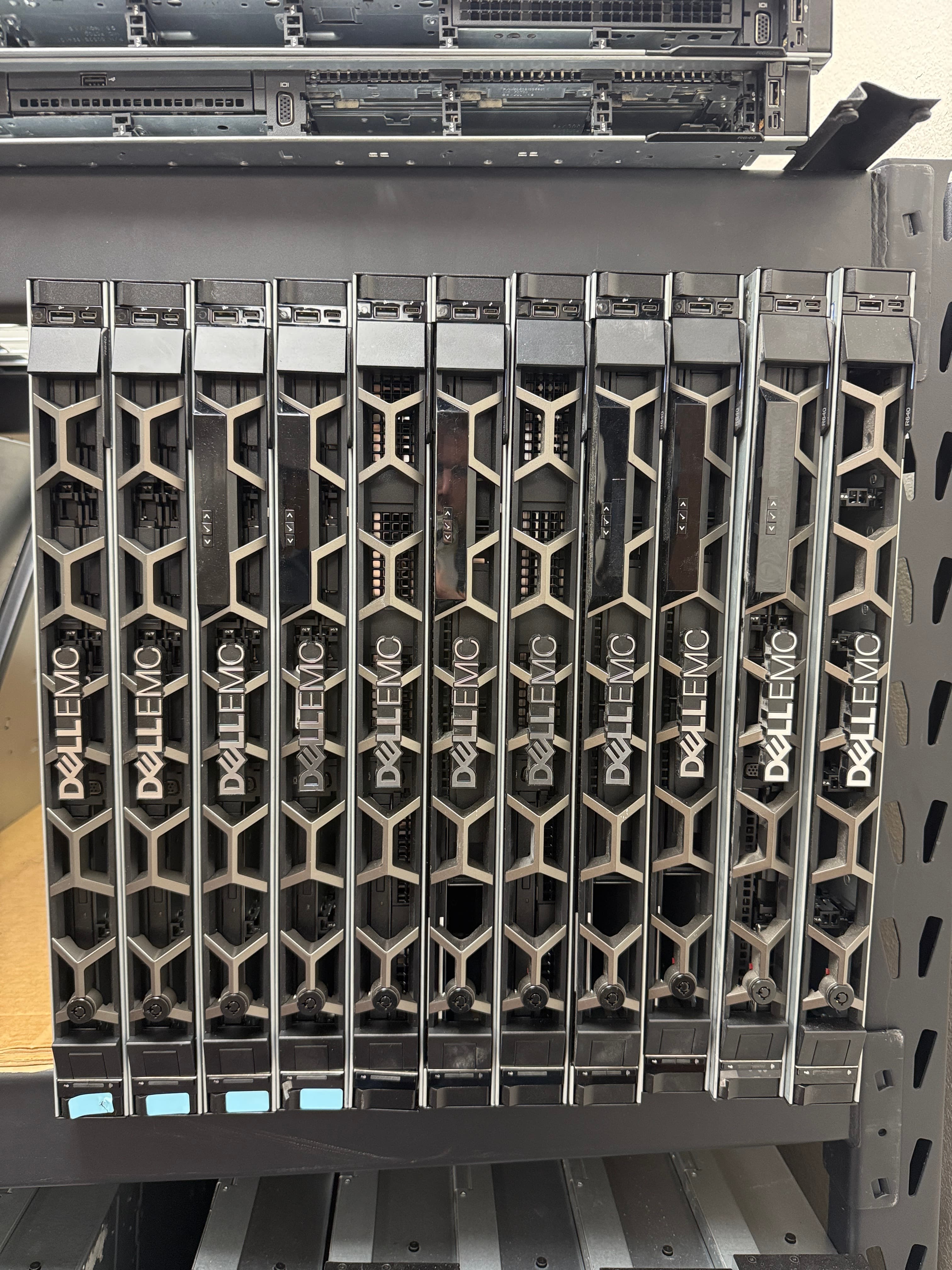 Dell EMC enterprise servers